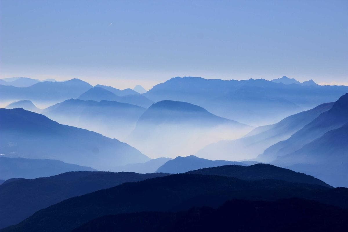 Sandakphu Trek โ Walks along the India-Nepal border ridge